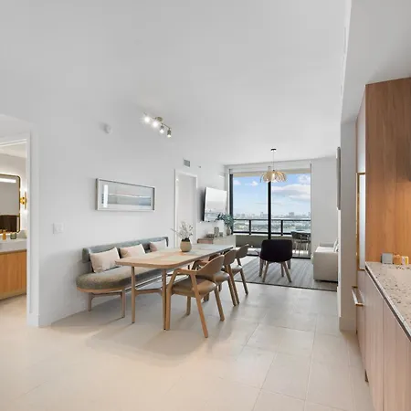 Stylish Apartments With Partial Ocean Views In Downtown! Miami Exterior photo