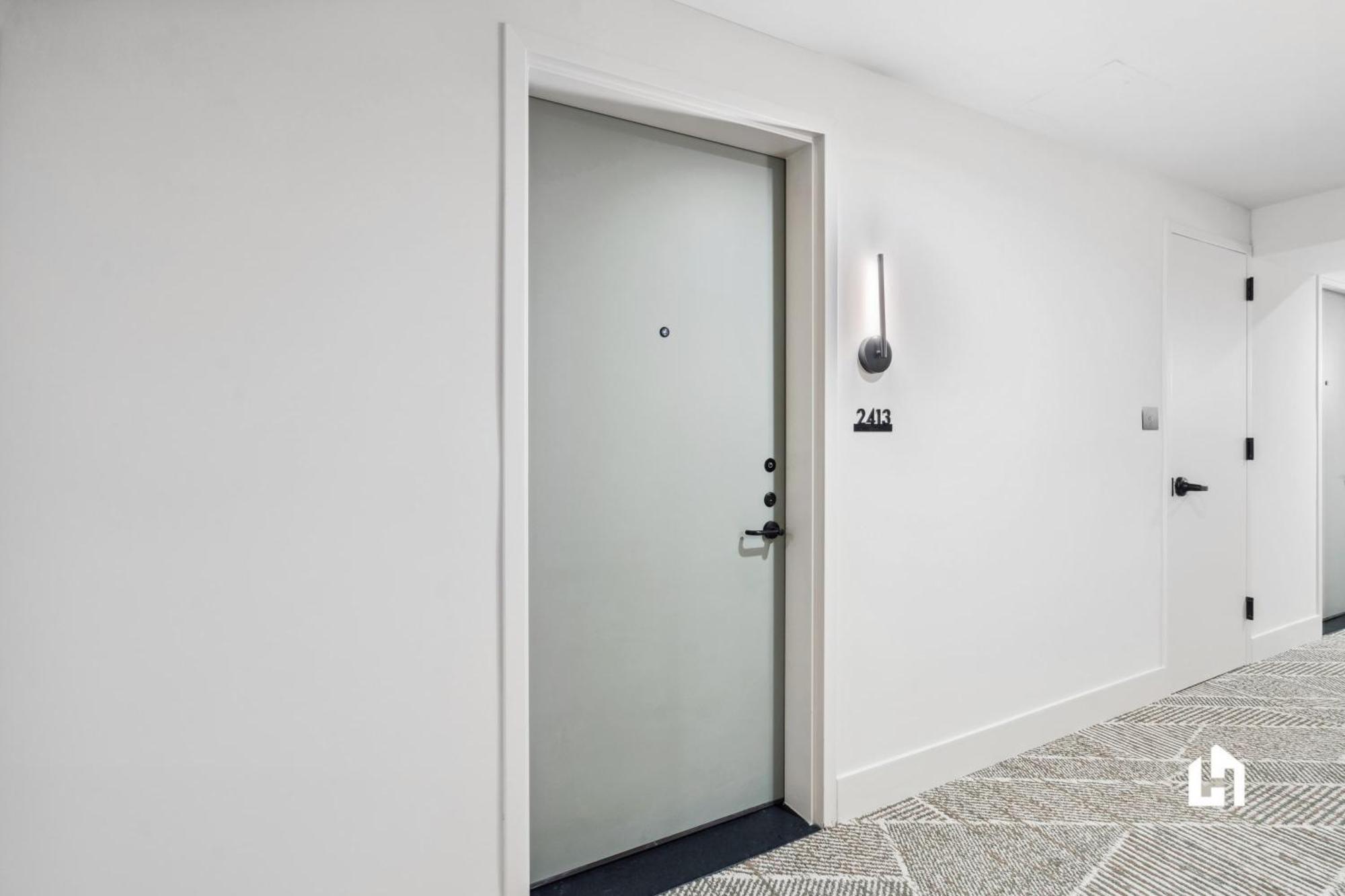 Appartement Stylish With Partial Ocean Views In Downtown!