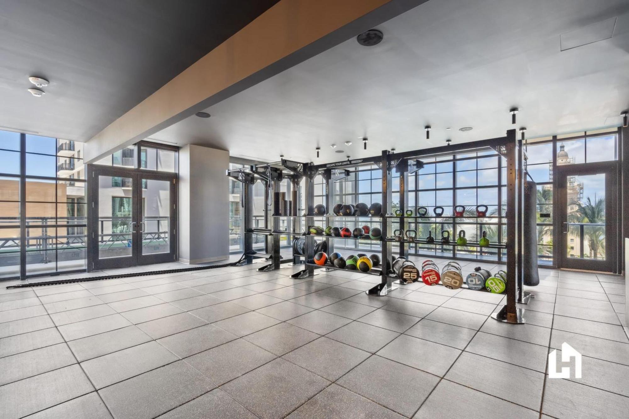 Appartement Stylish With Partial Ocean Views In Downtown!