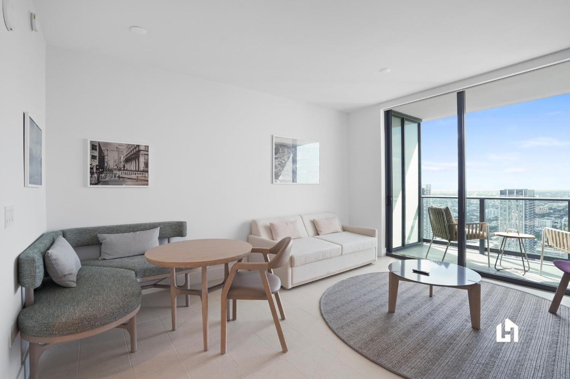 Stylish With Partial Ocean Views In Downtown! Appartement Miami