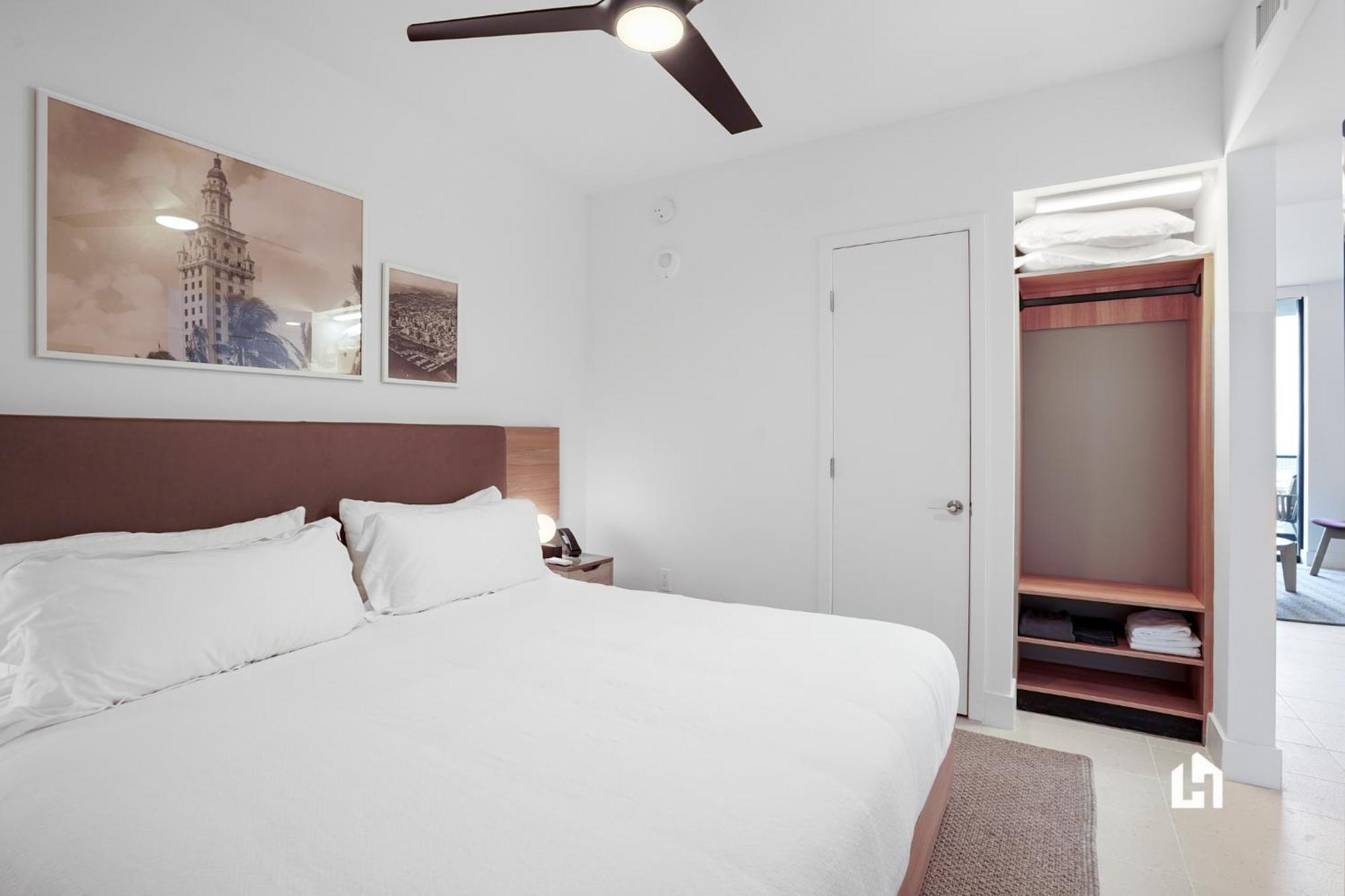 Stylish With Partial Ocean Views In Downtown! Appartement Miami
